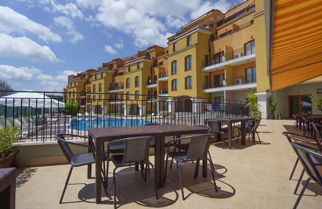 Serena Residence Aparthotel-1
